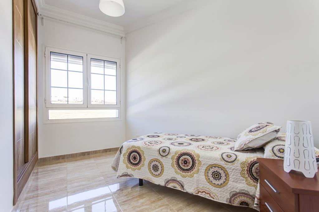 Apartamentos San Bartolome Екстериор снимка